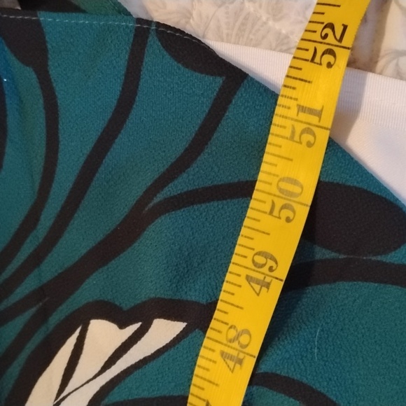 Premier Amour Emerald/Mult Floral Dress, Size: 18W, NWT - Picture 10 of 14